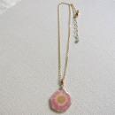 デイジーのペンダント