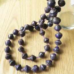 大きめビーズのロングネックレス(パープル系)