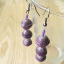 ビーズ3個付きロングピアス(パープル系)