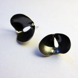 ピアス(ブラック)