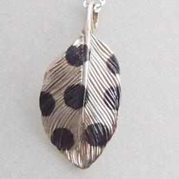 シルバー羽ドットA