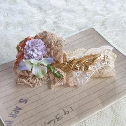 バラと千日紅のドライフラワーバレッタ